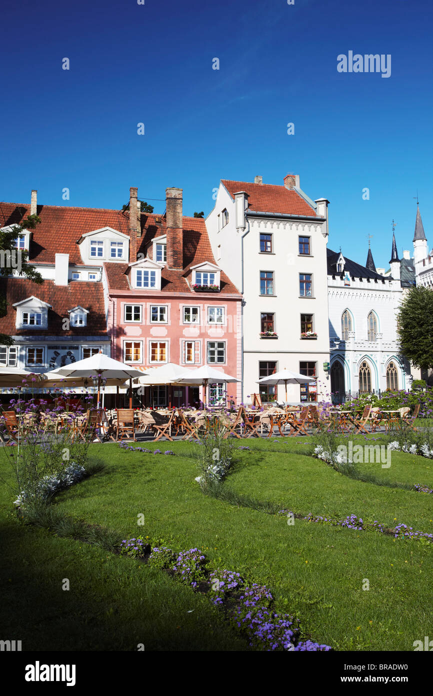 Straßencafés in Livu Laukums, Riga, Lettland, Baltikum, Europa Stockfoto