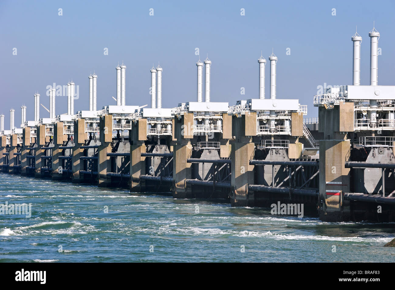 Sturm-Sperrwerks / Oosterscheldekering / Oosterschelde storm Surge Barriere bei Neeltje Jans, Zeeland, Niederlande Stockfoto