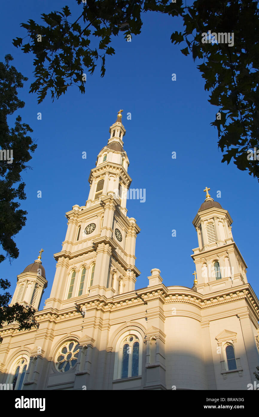 Kathedrale des Allerheiligsten in der Innenstadt von Sacramento, Kalifornien, Vereinigte Staaten von Amerika, Nordamerika Stockfoto