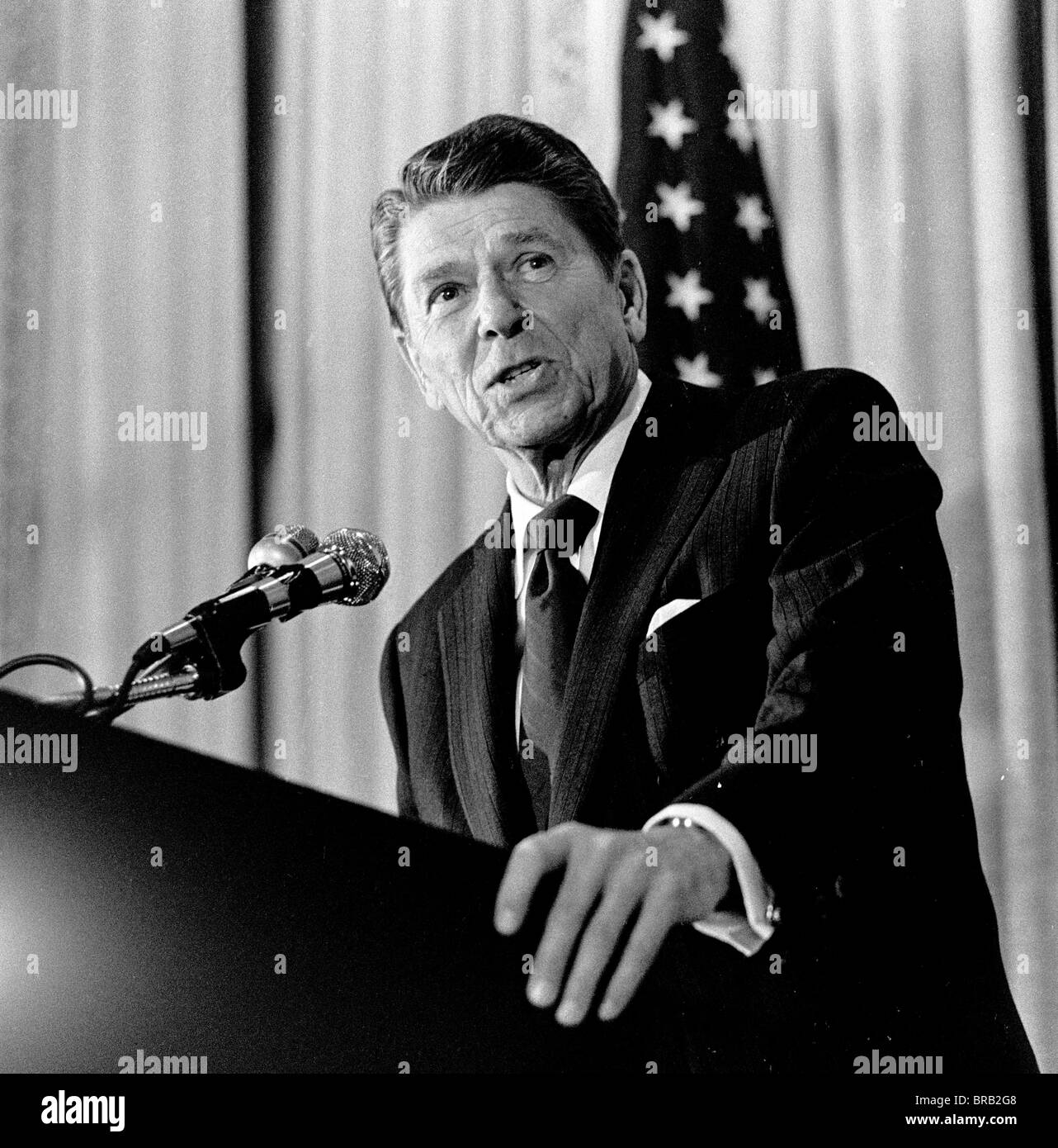 Präsident Ronald Reagan bei Pressekonferenz in San Francisco, Kalifornien, 9. Mai 1980. Stockfoto