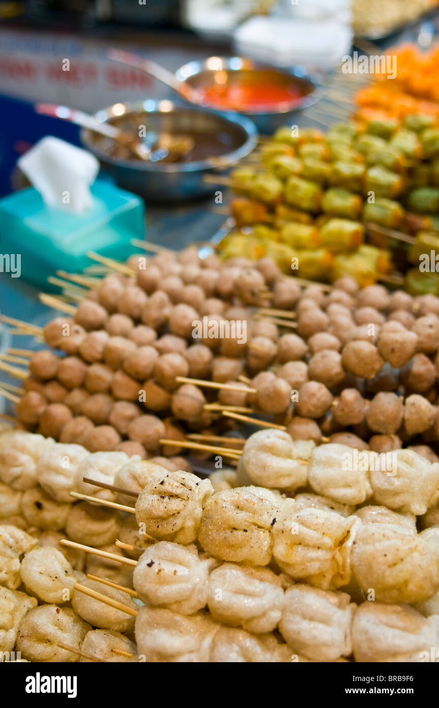 Traditionelle vietnamesische Küche zu verkaufen, Ho-Chi-Minh-Stadt (Saigon), Vietnam, Indochina, Südostasien, Asien Stockfoto