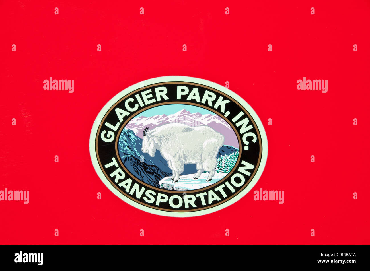 Roter Bus Tür Logo, Glacier National Park, Montana. Stockfoto