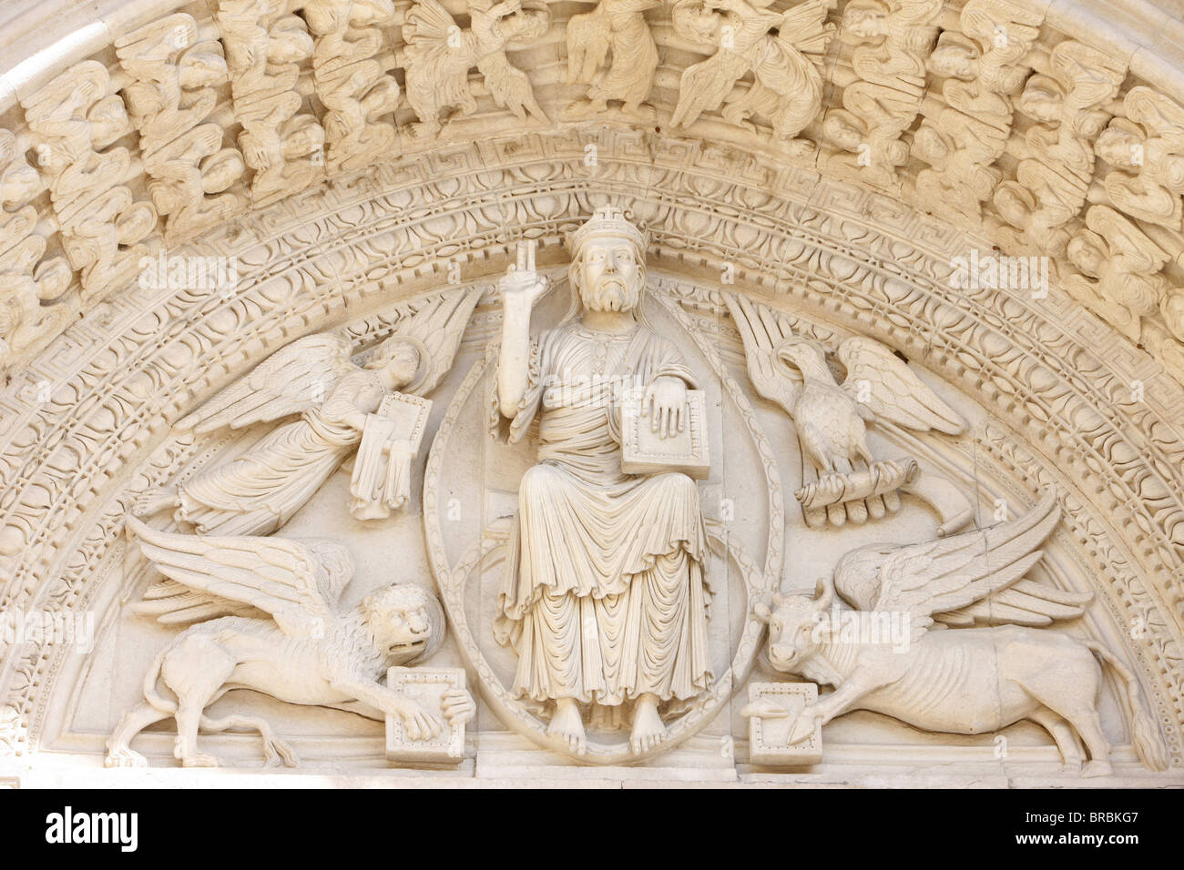 Kirche Saint-Trophime Tympanon, Arles, Bouches-du-Rhône, Frankreich Stockfoto