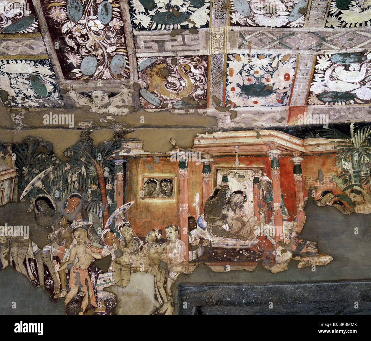 Detail der Wandgemälde im Inneren der Höhle Nr. 17, Ajanta, UNESCO-Weltkulturerbe, Maharashtra, Indien Stockfoto