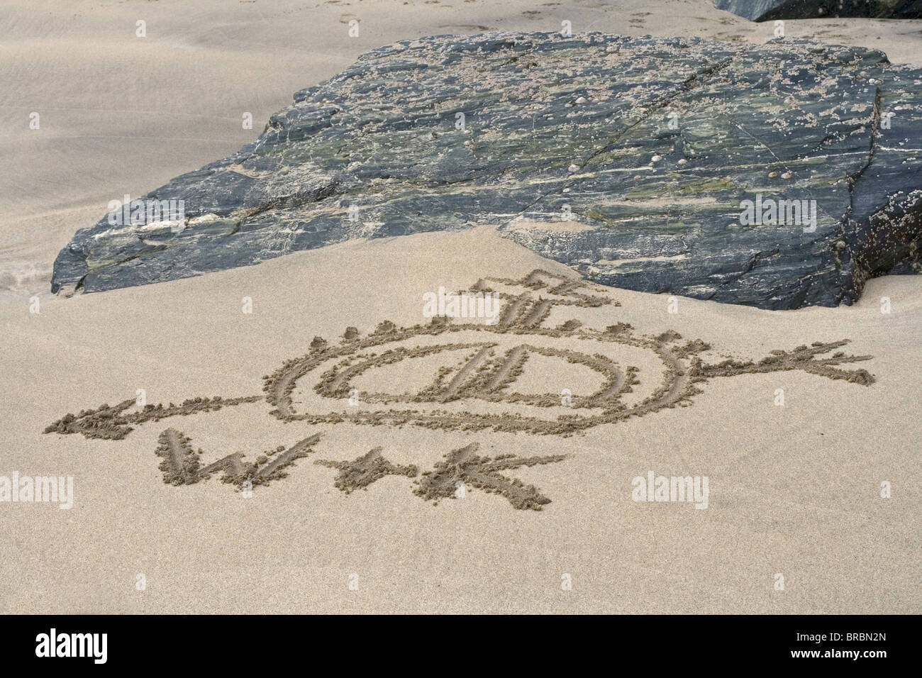 W und K, Prinz William und Kate Middleton. Testament und Kate. Eine königliche Romanze. Liebesbriefe im Sand. Prinz von Wales Stockfoto W und K, Prinz William und Kate Middleton. Testament und Kate. Eine königliche Romanze. Liebesbriefe im Sand. Prinz von Wales Stockfoto