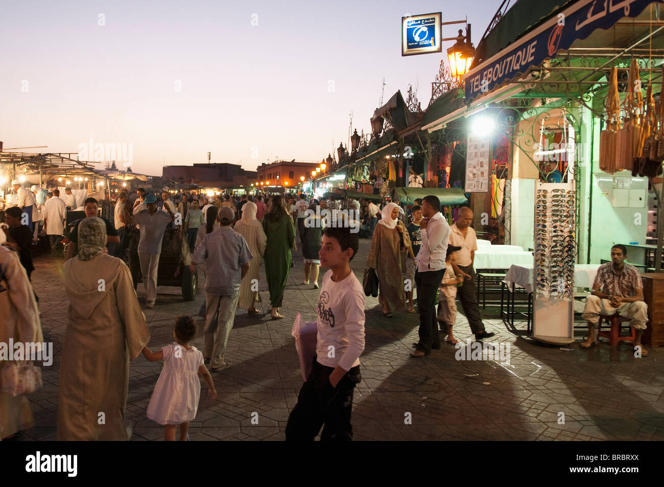 Djemaa el Fna Platz in Marrakesch, Marokko, Nordafrika Stockfoto