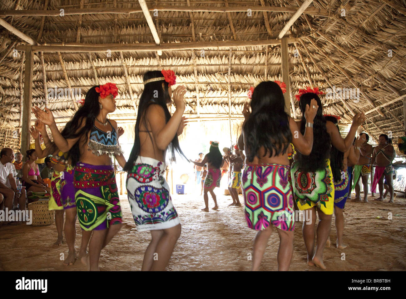 Tanz-Show von den Ureinwohnern Embera, Panama, Mittelamerika Stockfoto