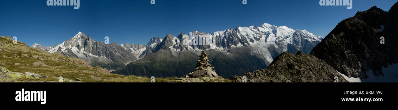 Panorama-Mont-Blanc-Massiv, Chamonix Mont Blanc, Haute-Savoie, Frankreich Stockfoto