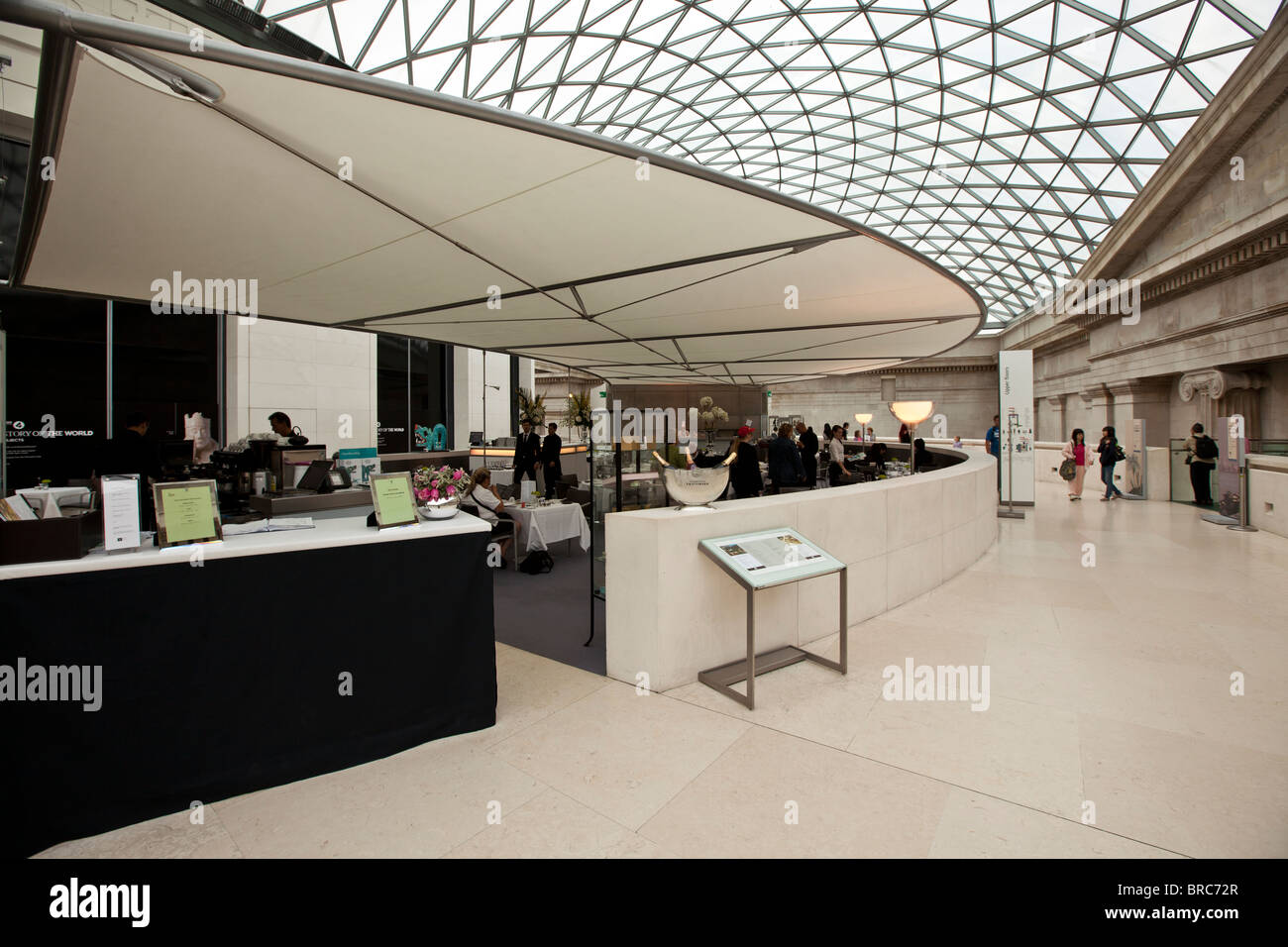 British Museum Restaurant, Great Court, London, UK. Stockfoto