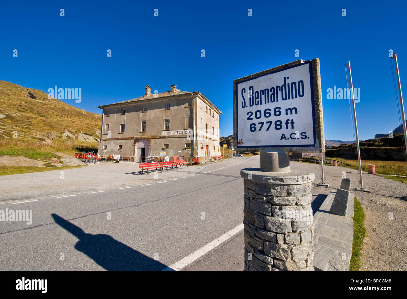 San Bernardino-Pass, Schweiz Stockfotografie - Alamy