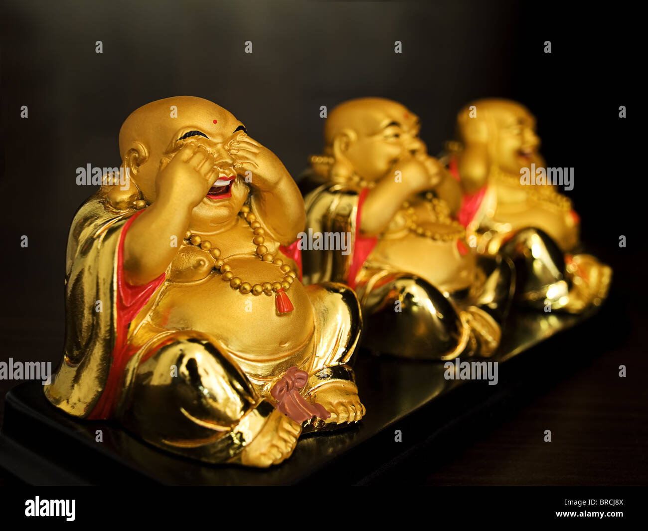 Gefühle zeigen Buddhas auf die drei Skulpturen gezeigt... Stockfoto