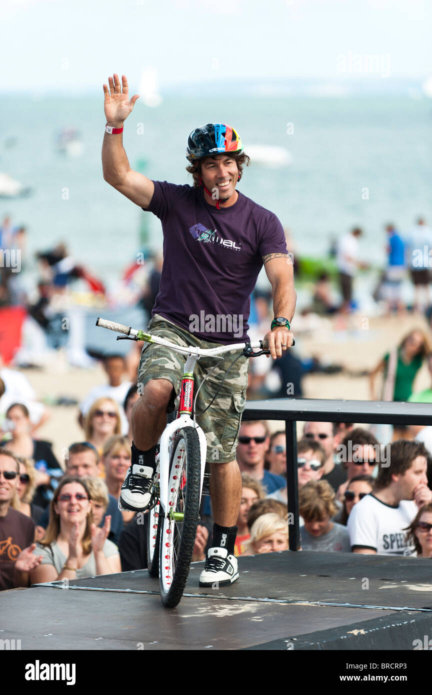Martyn Ashton auf der Tier Bike Show in 2010 Poole Tier Windfest statt auf Sandbanken Poole Stockfotografie Alamy