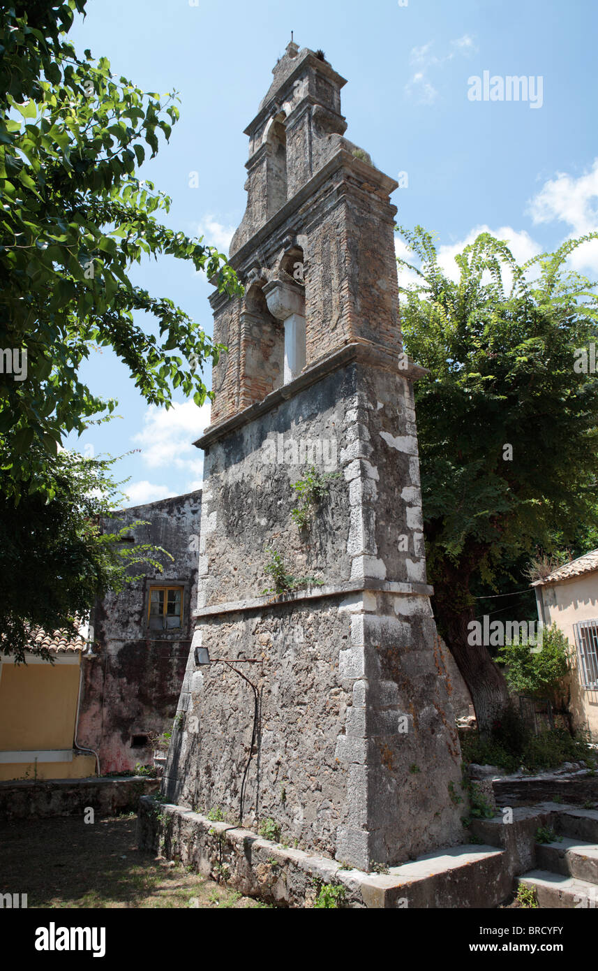 Glockenturm der Kirche Stockfoto