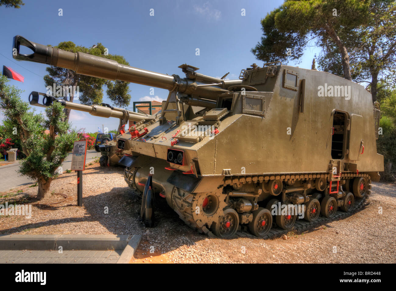 IDF-L-33 (Ro'em) - israelische 155 mm Panzerhaubitze auf M4 Sherman-chassis Stockfoto