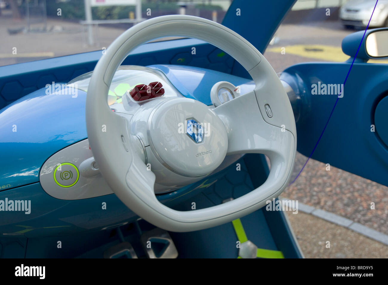 Der merkwürdig aussehende Cityflitzer von Renault, der Twizy Stockfoto