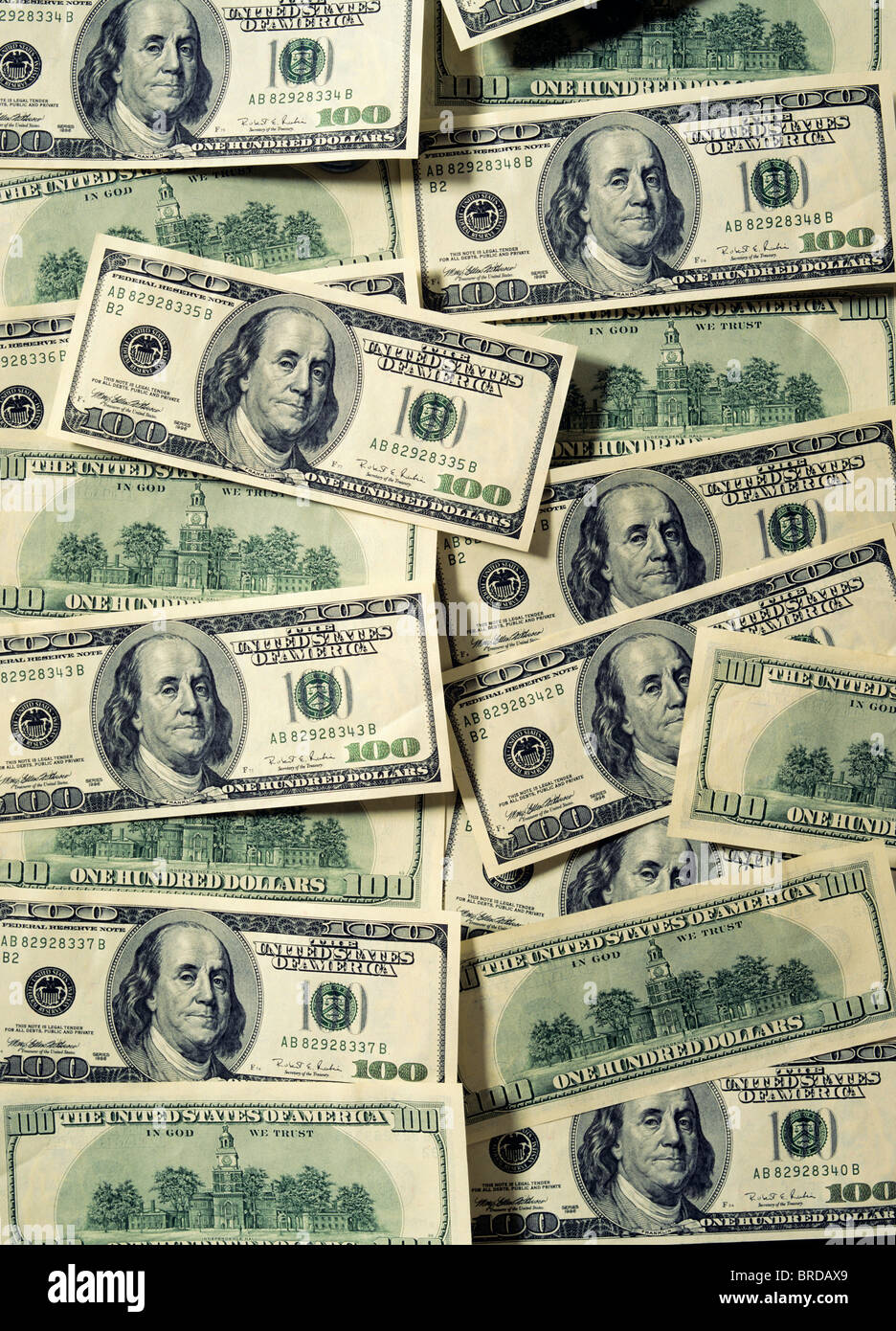 Hintergrund mit 100 US-Dollar-Noten Stockfoto