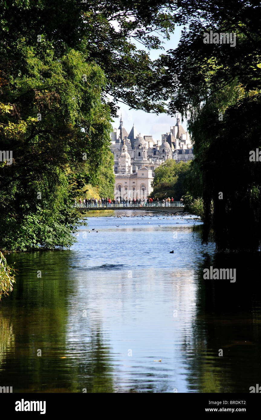 Aussicht auf See, St. James Park, St. James, City of Westminster, Greater London, England, Vereinigtes Königreich Stockfoto