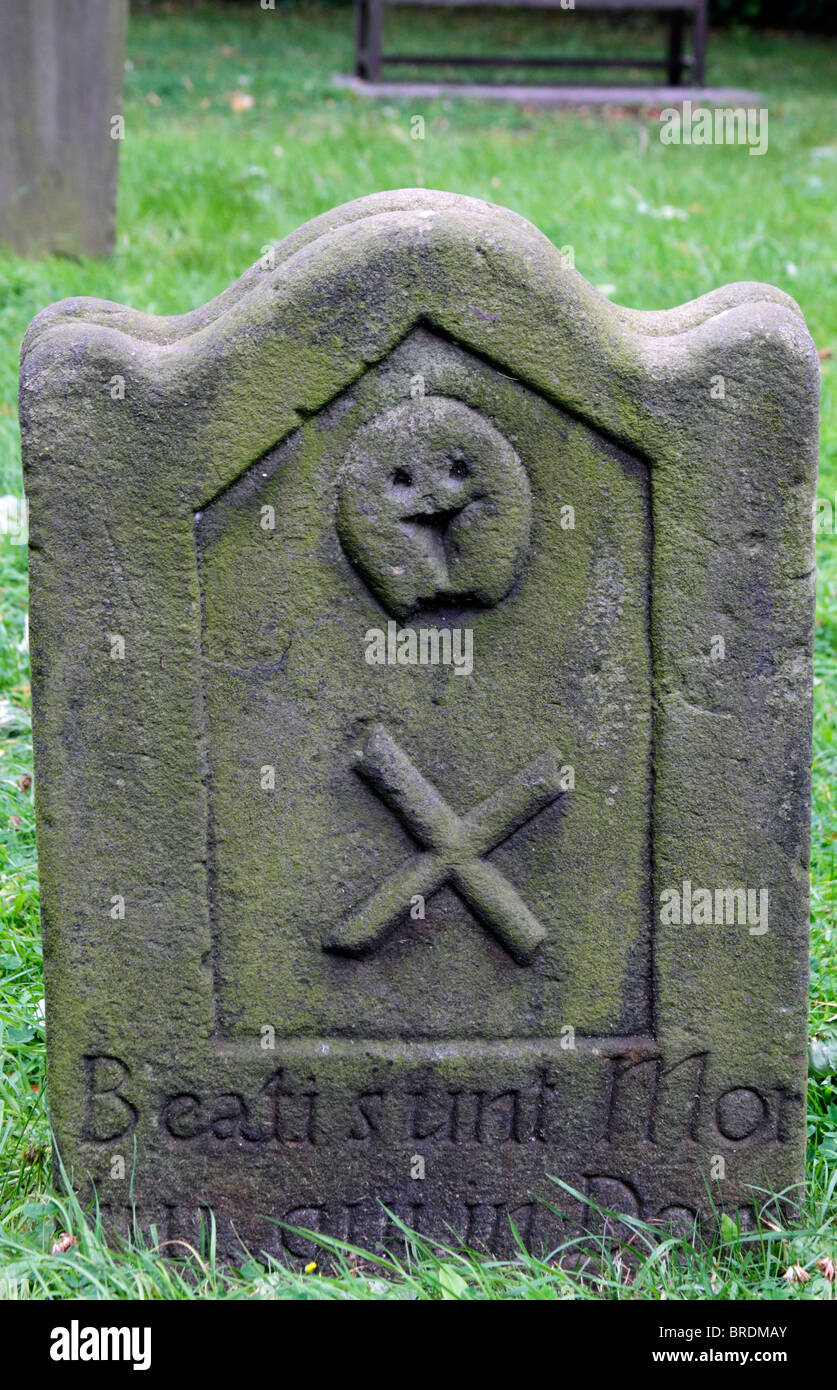 Grabstein auf Escomb sächsischen Kirche Stockfoto