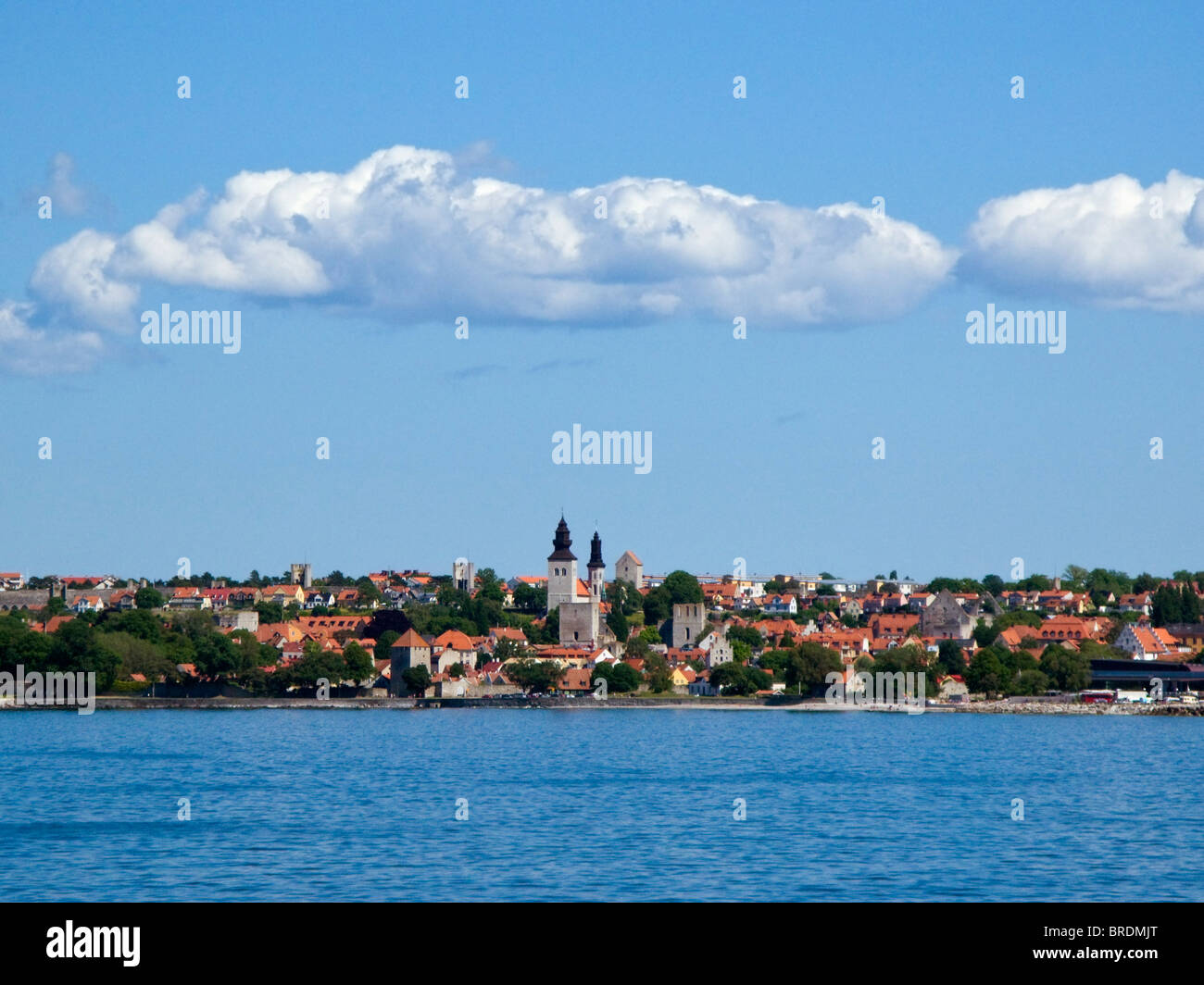 Die ummauerten Hansestadt Visby ist Gotland, Schweden auf der Weltkulturerbeliste der UNESCO. Blick von der Ostsee entfernt Stockfoto