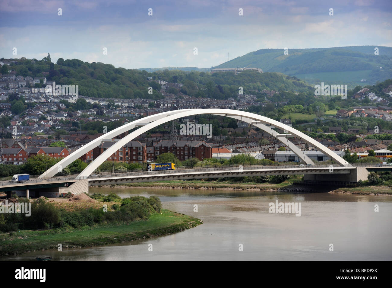 Die neue Stadt Distributor Brücke in Newport S. Wales trägt der East Dock Road Mai 2010 - The Celtic Manor Hotel und Resort-ven Stockfoto
