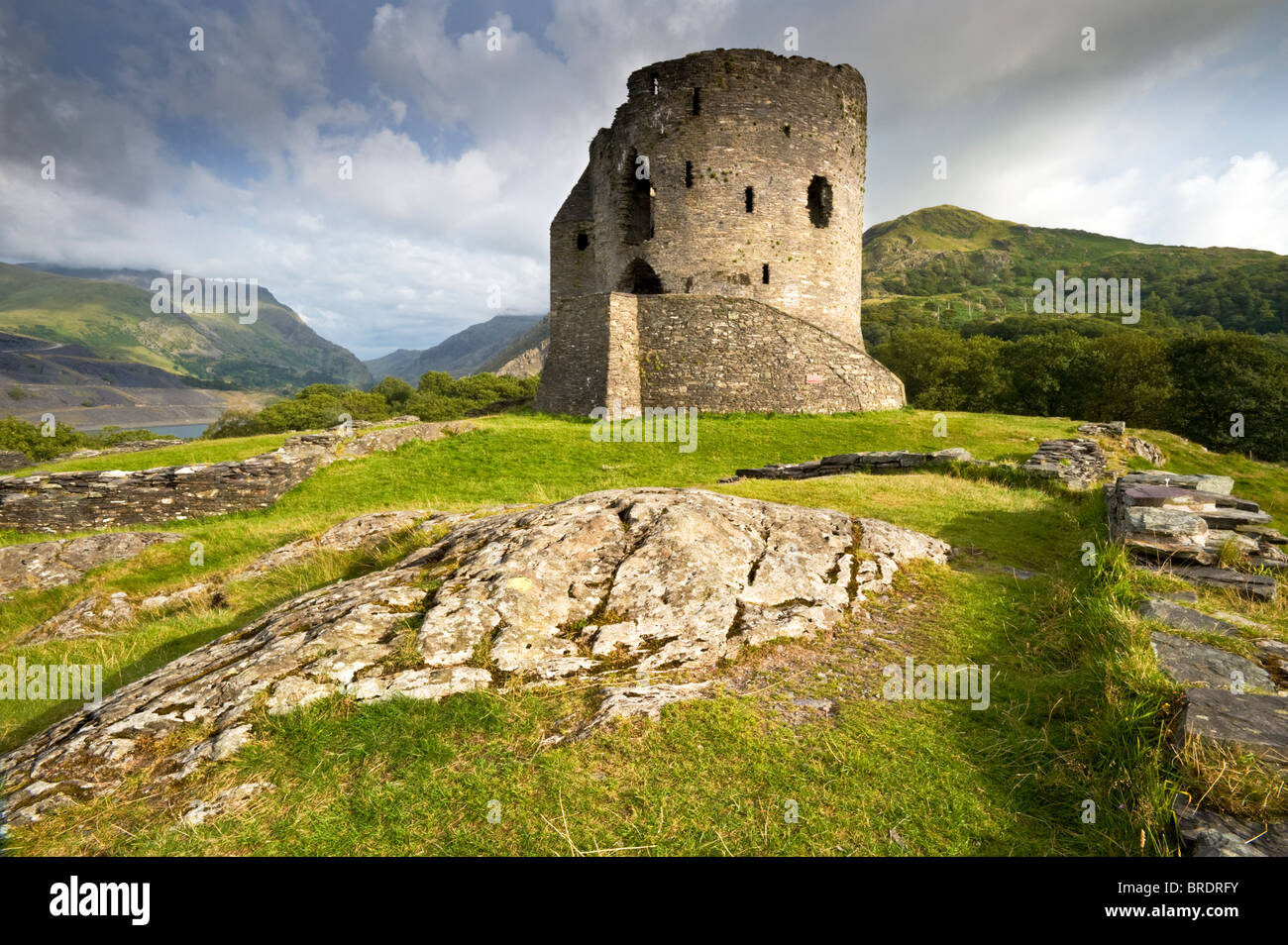 Dolbadarn Burg, Llanberis Pass, Gwynedd, Snowdonia National Park, North Wales, UK Stockfoto