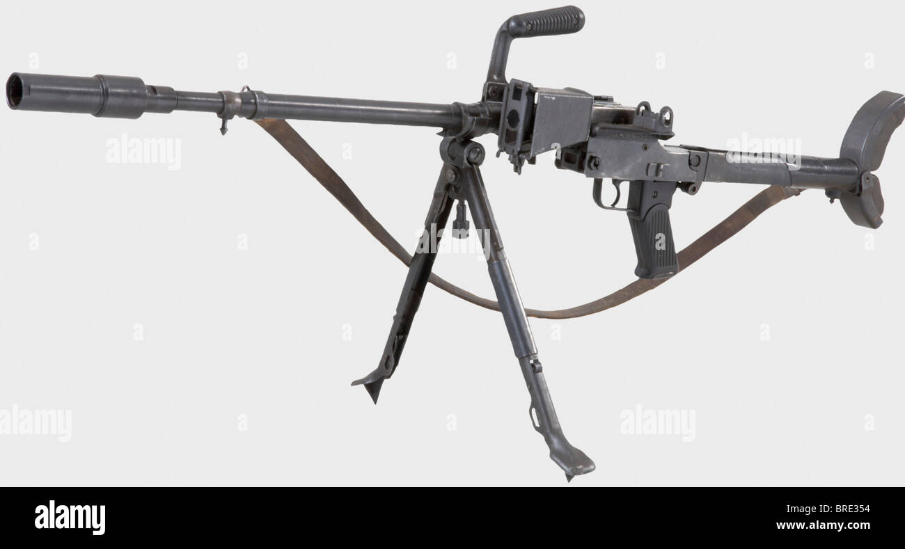 Ein Granatbüchse 39 / Panzergrenadiergewehr 39, Kaliber 7,9 mm Treibladung Patrone 318 (Schale), Nr. 24524. Hauptteile mit übereinstimmenden Nummern. Fasslänge 590 mm, Gesamtlänge 123 cm. Ein-Mann-Waffe. Auf dem Schraubengehäuse mit der Bezeichnung "Gr.B.39 / 24524 / bnz / 1941". Verschiedene Annahmezeichen Adler/'Waa624'. Mit einem Zylinder codierte "bnz / 40 / SIB12", der mit "Gr.B.39 / ch" gekennzeichnete Zündbecher. Komponenten: Zylinder mit Zündnase und Griff. Bolzengehäuse mit Schulterstütze, Schraube, Auswerfer, Sicherheits- und Griffrahmen. Sichtkomponente. Langer Bipod mit der Kennzeichnung "PZB39" nach dem MG 34-Bipod. Riemen, Stockfoto