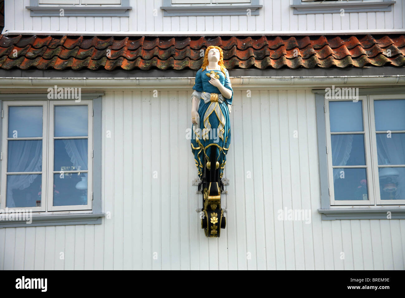 Statue-Seite des Hauses Drøbak (Drobak) Norwegen Stockfoto