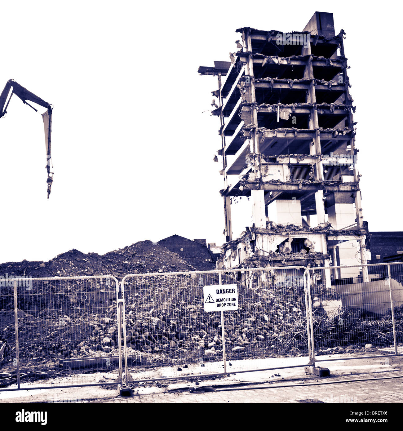 Der letzte Teil des berühmt-berüchtigten "Get Carter" Trinity Square-Parkplatzes in Gateshead abgerissen werden. Stockfoto