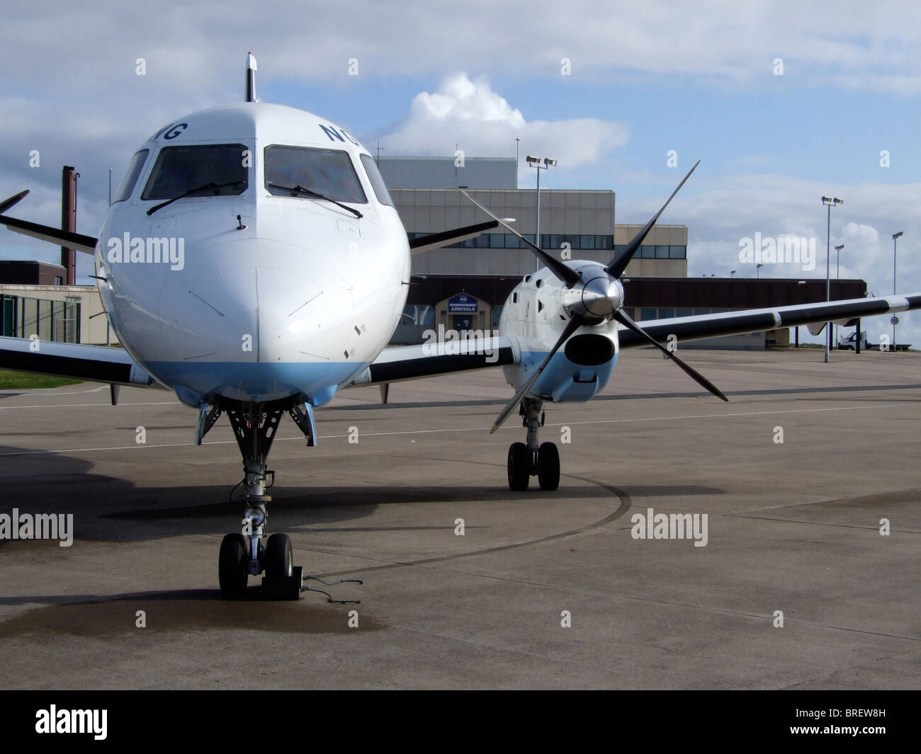 Saab 340 Flugzeug vom Flughafen mit ohne branding Stockfoto
