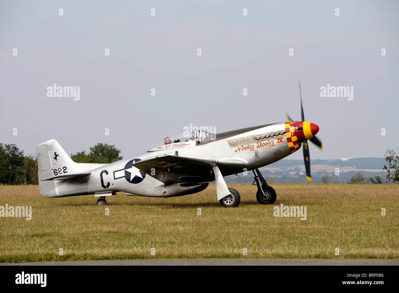 Nooky Booky IV, North American Aviation Mustang P - 51D, Flugplatz de Cerny - La Ferte-Alais, Amicale Jean-Baptiste Salis in der Nähe von Paris Stockfoto