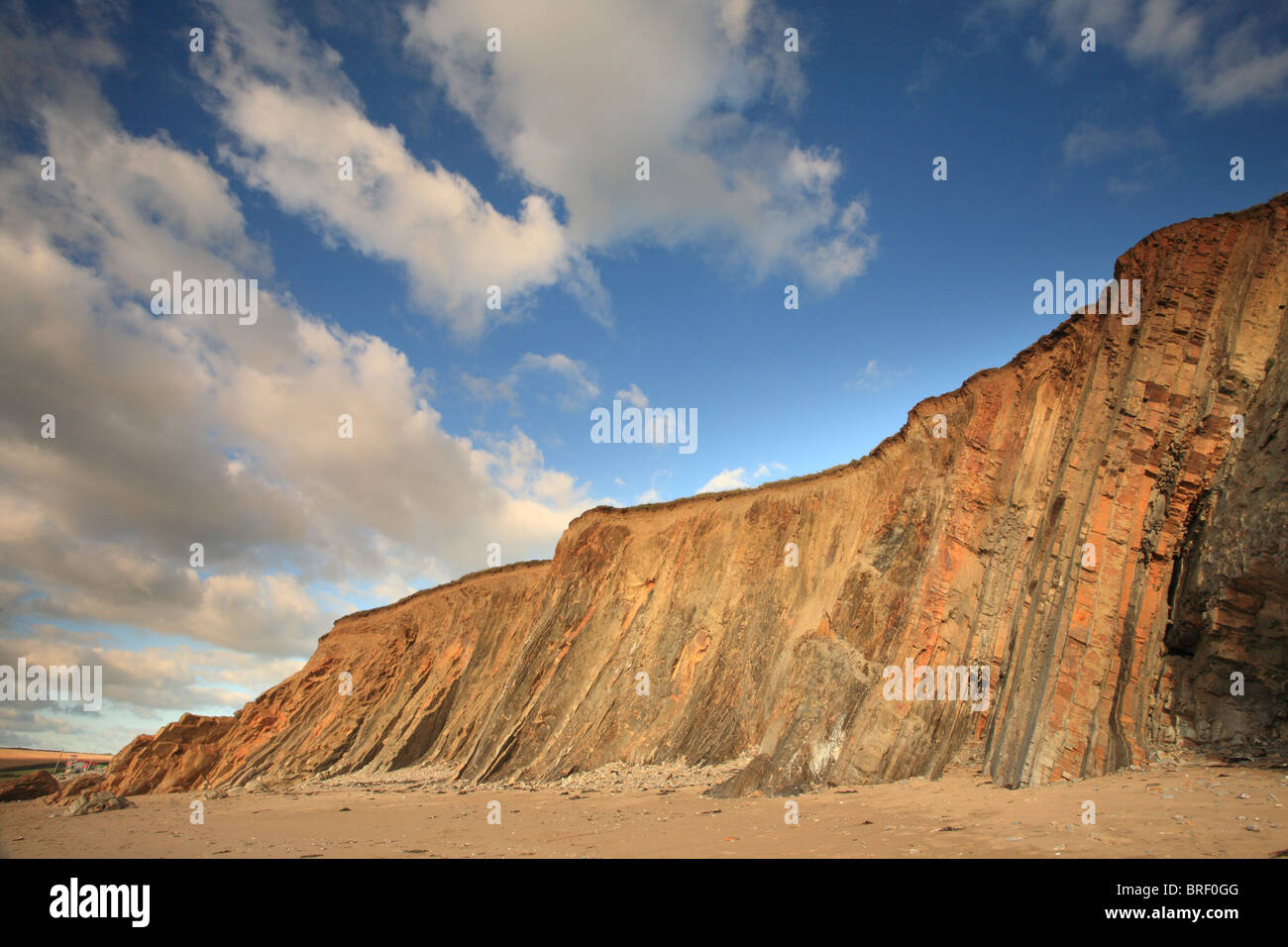 Klippen am Widemouth Bay, North Cornwall, England, UK Stockfoto