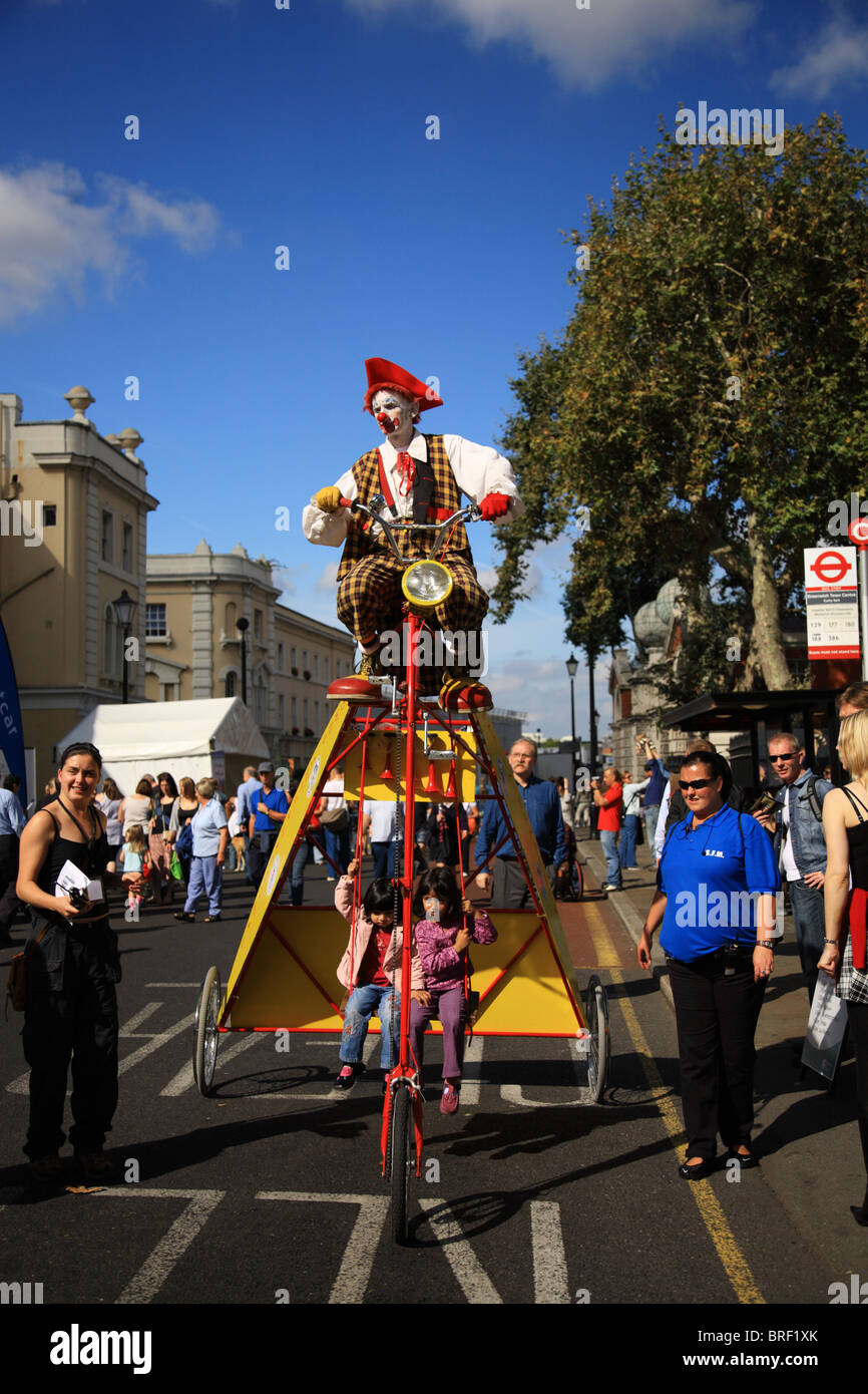 Clown in Greenwich Street Festival London UK Stockfoto