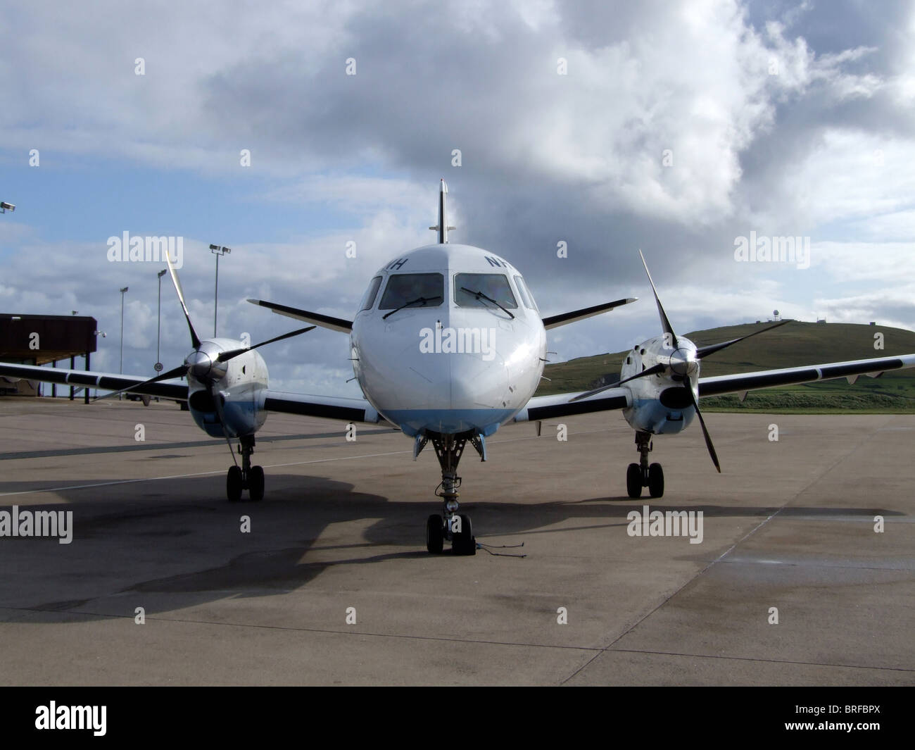 Saab 340 Flugzeug vom Flughafen mit ohne branding Stockfoto
