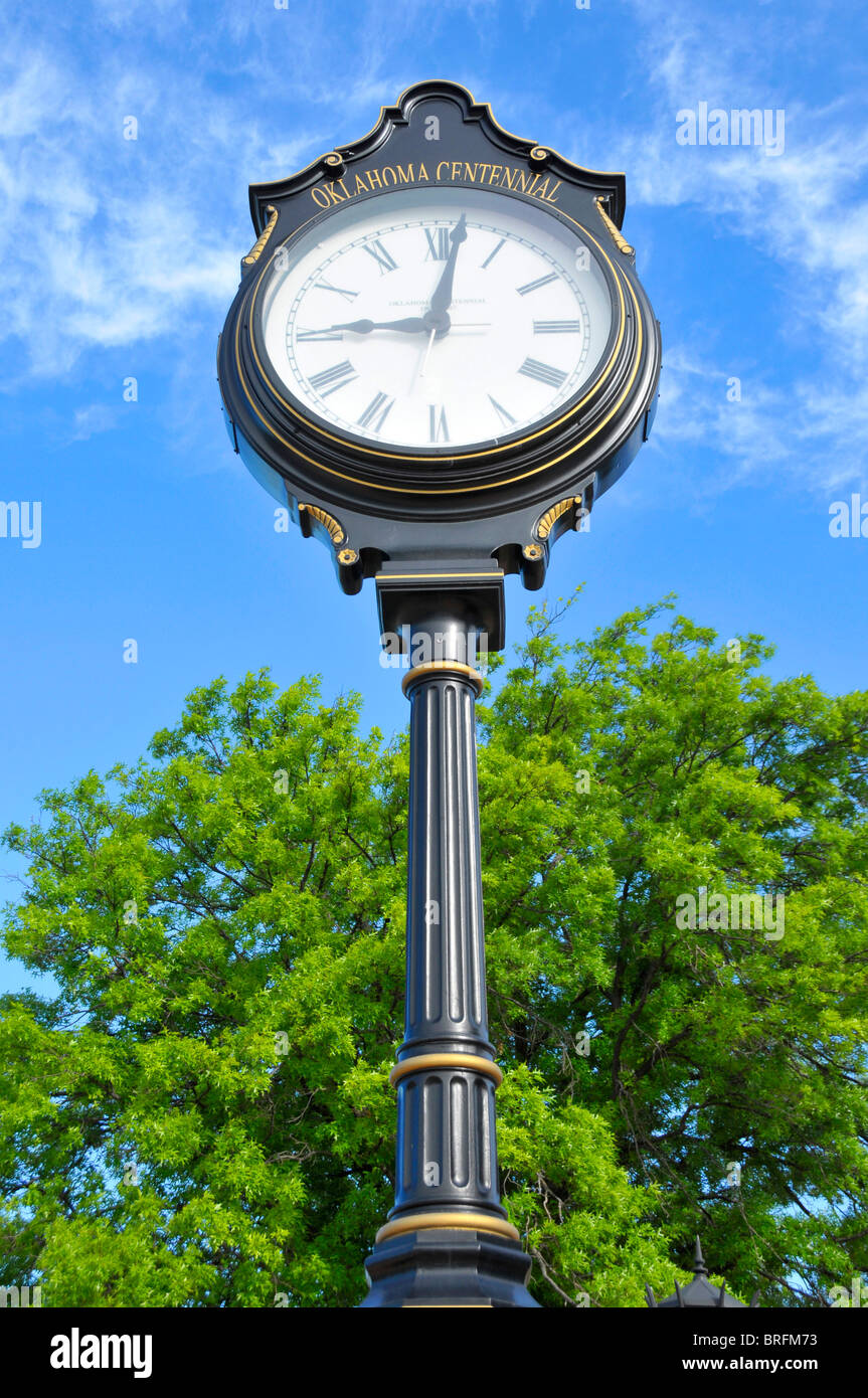 Uhr auf die Oklahoma City University Campus Stockfoto