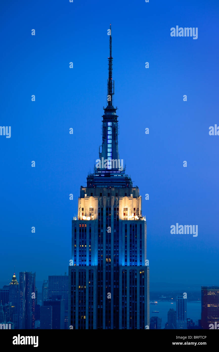 Empire State Building in Manhattan in der Dämmerung, New York City USA Stockfoto