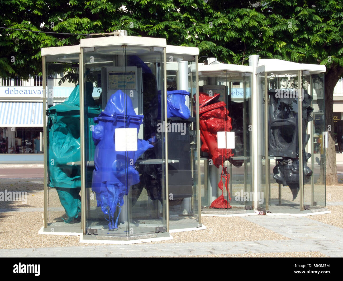 Aliens in Telefonzellen, Kunst Ausstellung, Le Havre, Frankreich Stockfoto