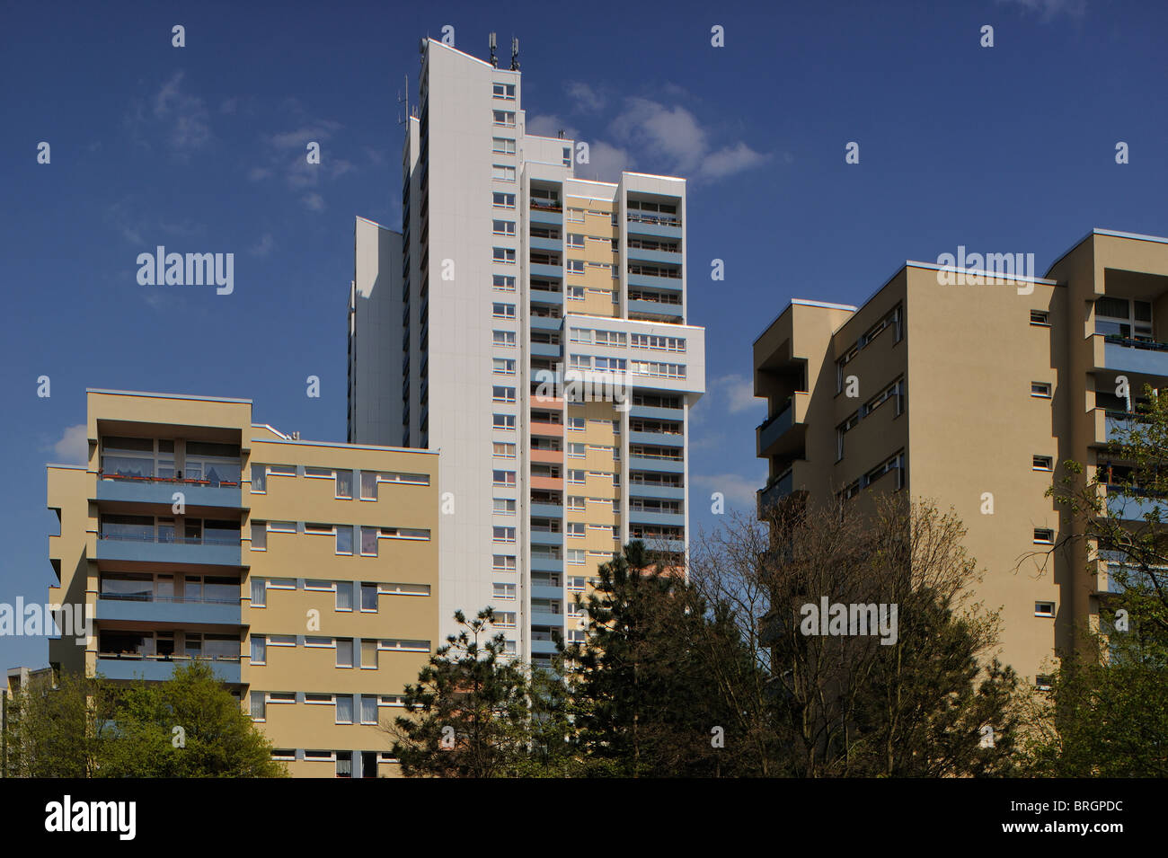 Appartement-Hochhaus von Walter Gropius, Gropiusstadt, Satelliten-Siedlungen, Neukölln, Berlin, Deutschland, Europa. Stockfoto