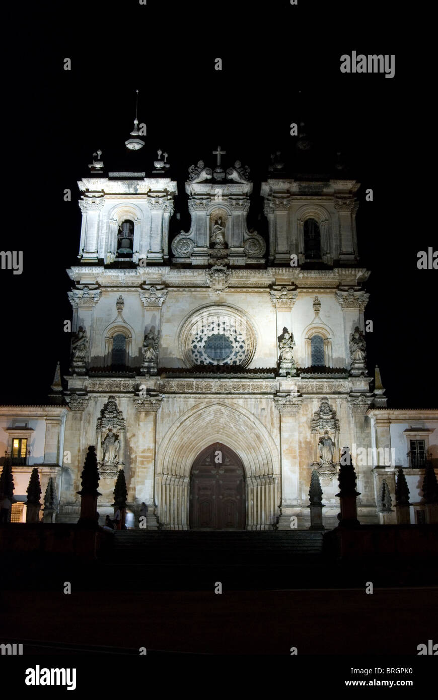 Das Kloster Alcobaça, UNESCO-Weltkulturerbe. Die Hauptfassade. Stockfoto