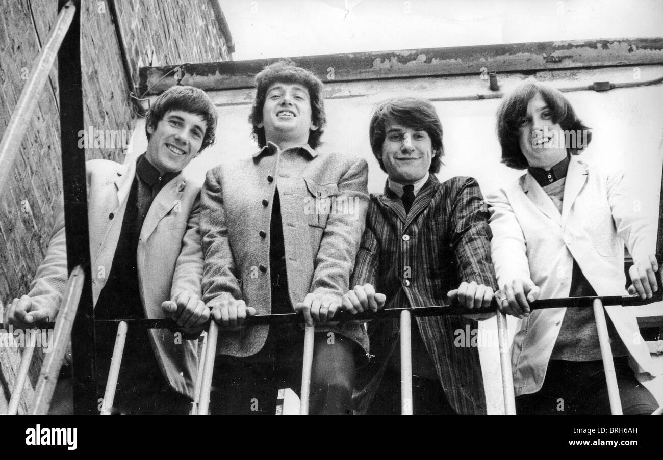Schleifen - UK pop-Gruppe im Jahr 1967. Von links: Mick Avory, Pete Quaife, Ray Davies und Dave Davies Stockfoto