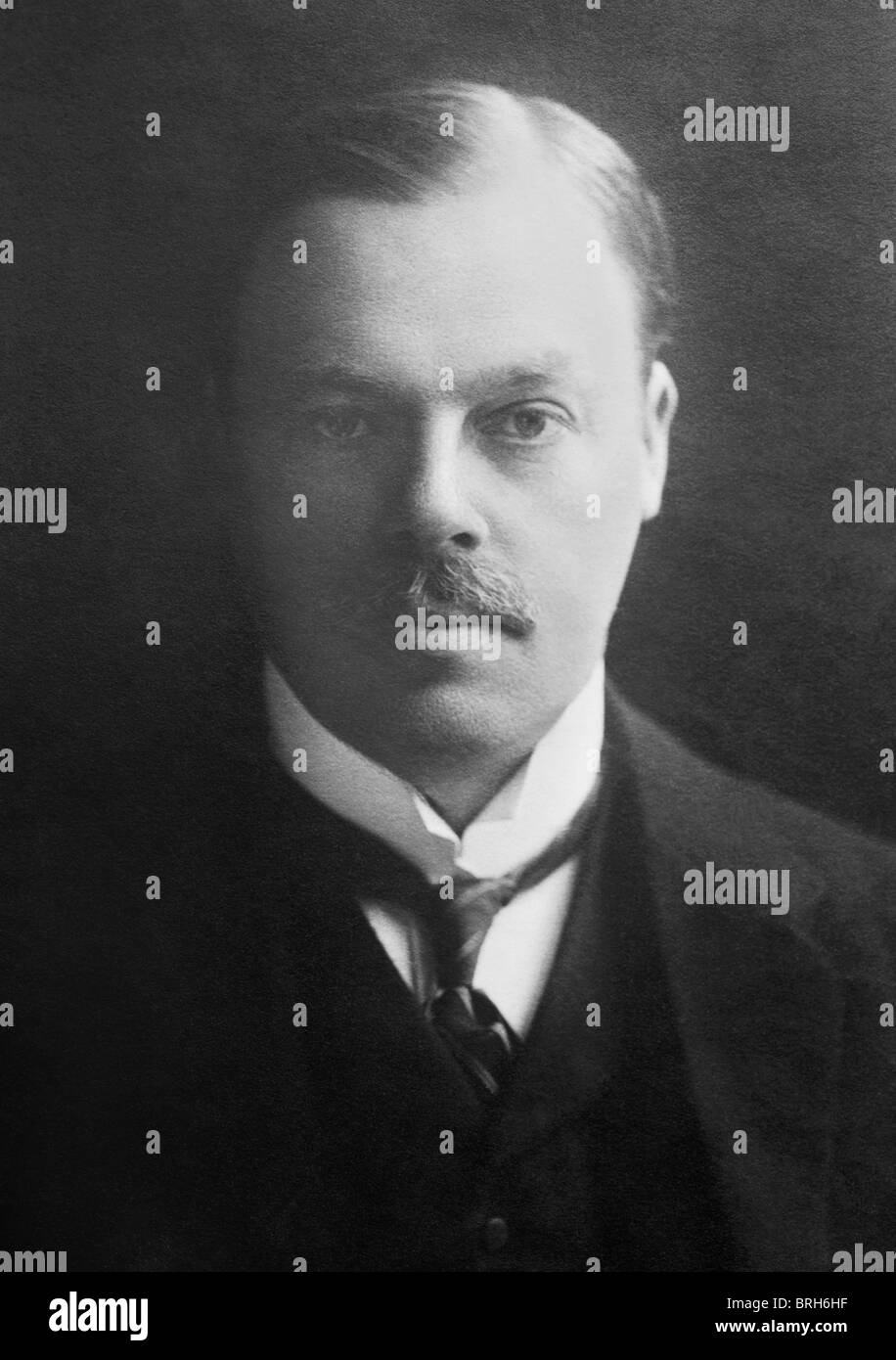 Portrait-Foto ca. 1910er Jahre britische Zeitungsmagnat Lord Rothermere (Harold Sidney Harmsworth, 1. Viscount Rothermere). Stockfoto
