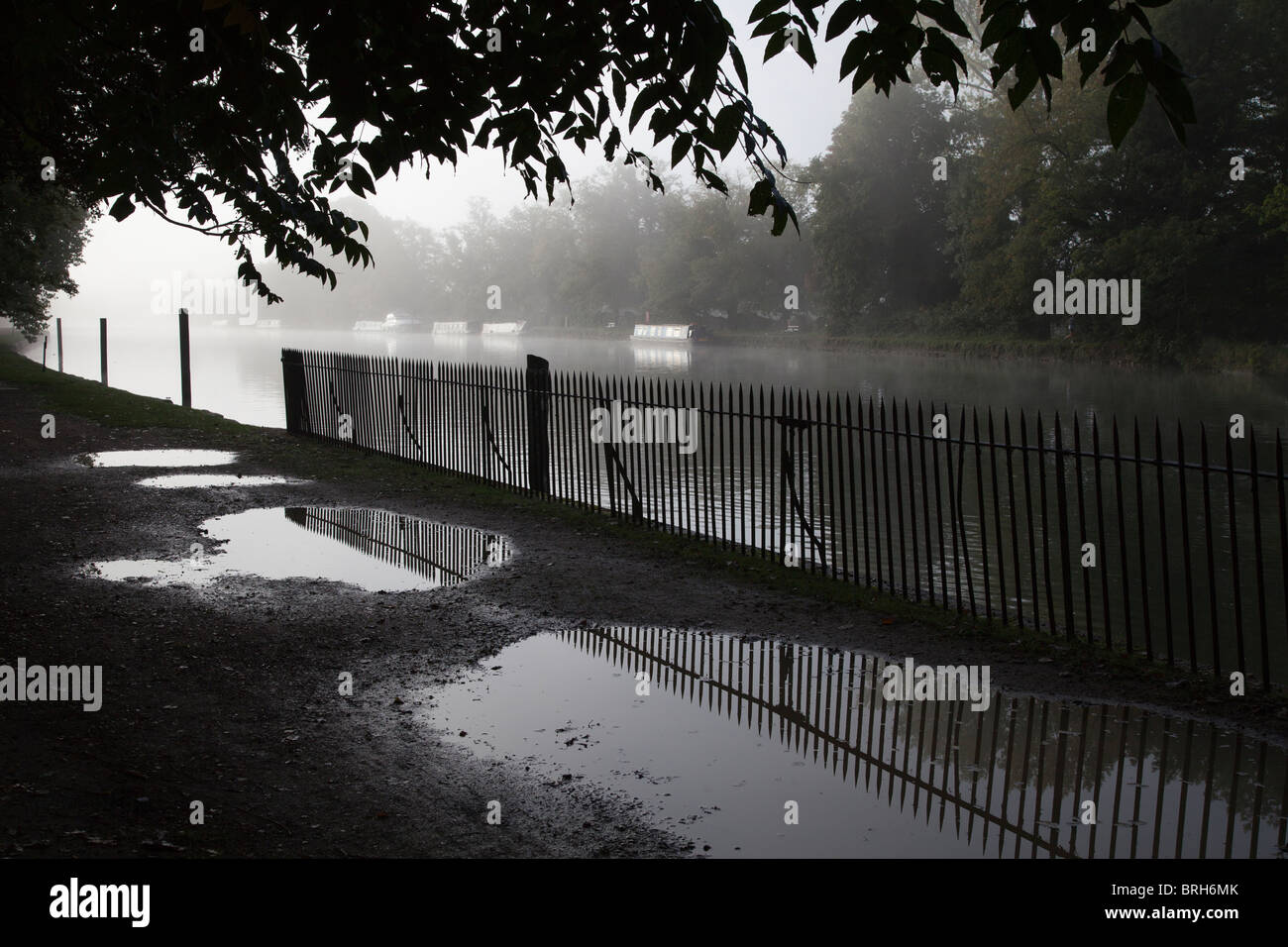 Feuchten, nebligen Morgen an der Themse in Oxford 1 Stockfoto