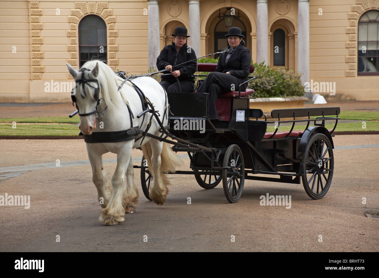 Reiten und Kutschfahrten in Osborne House, East Cowes, Isle of Wight, Hampshire UK im Juni - Osbourne House Stockfoto