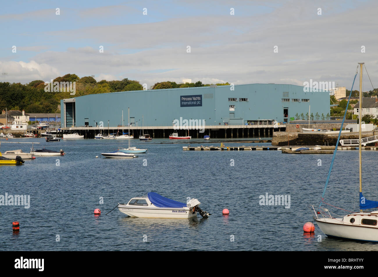 Princess Yachts International Firmengelände am Fluss Tamar South Devon England UK Stockfoto