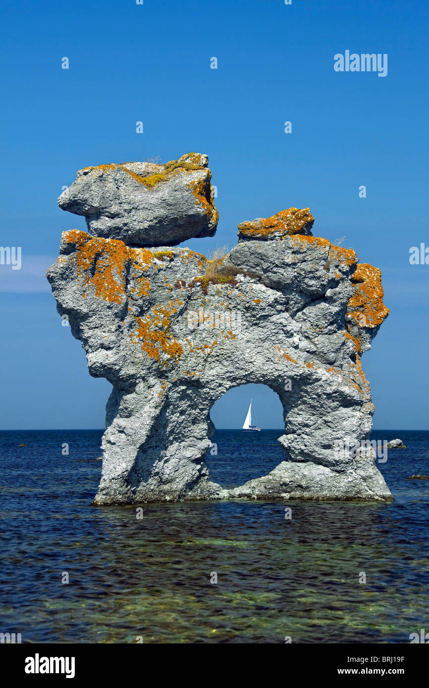 Erodierte Seastacks in Gamla Hamnøya in Fårö, Schweden Stockfoto