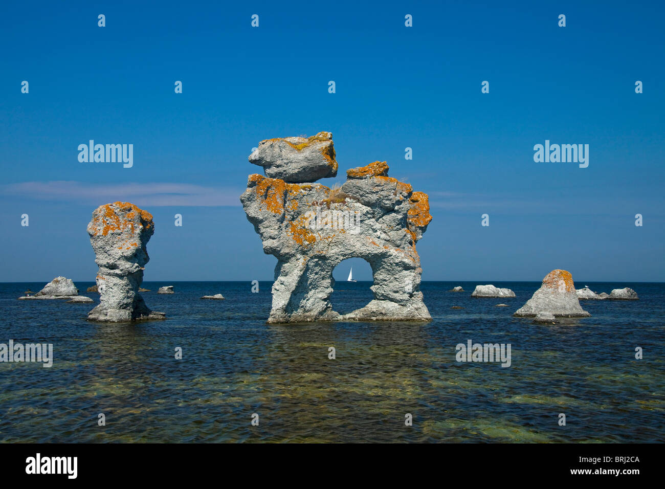 Erodierte Seastacks in Gamla Hamnøya in Fårö, Schweden Stockfoto