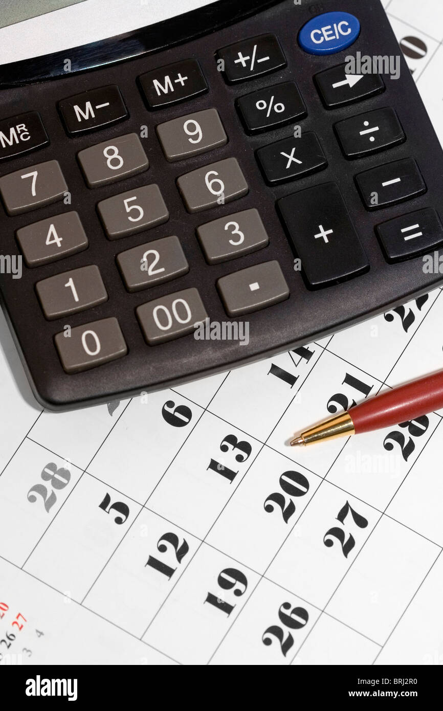 Rechner auf Kalender - Tage linken Berechnung Konzept (Kredit, Urlaub,  Urlaub, etc Stockfotografie - Alamy