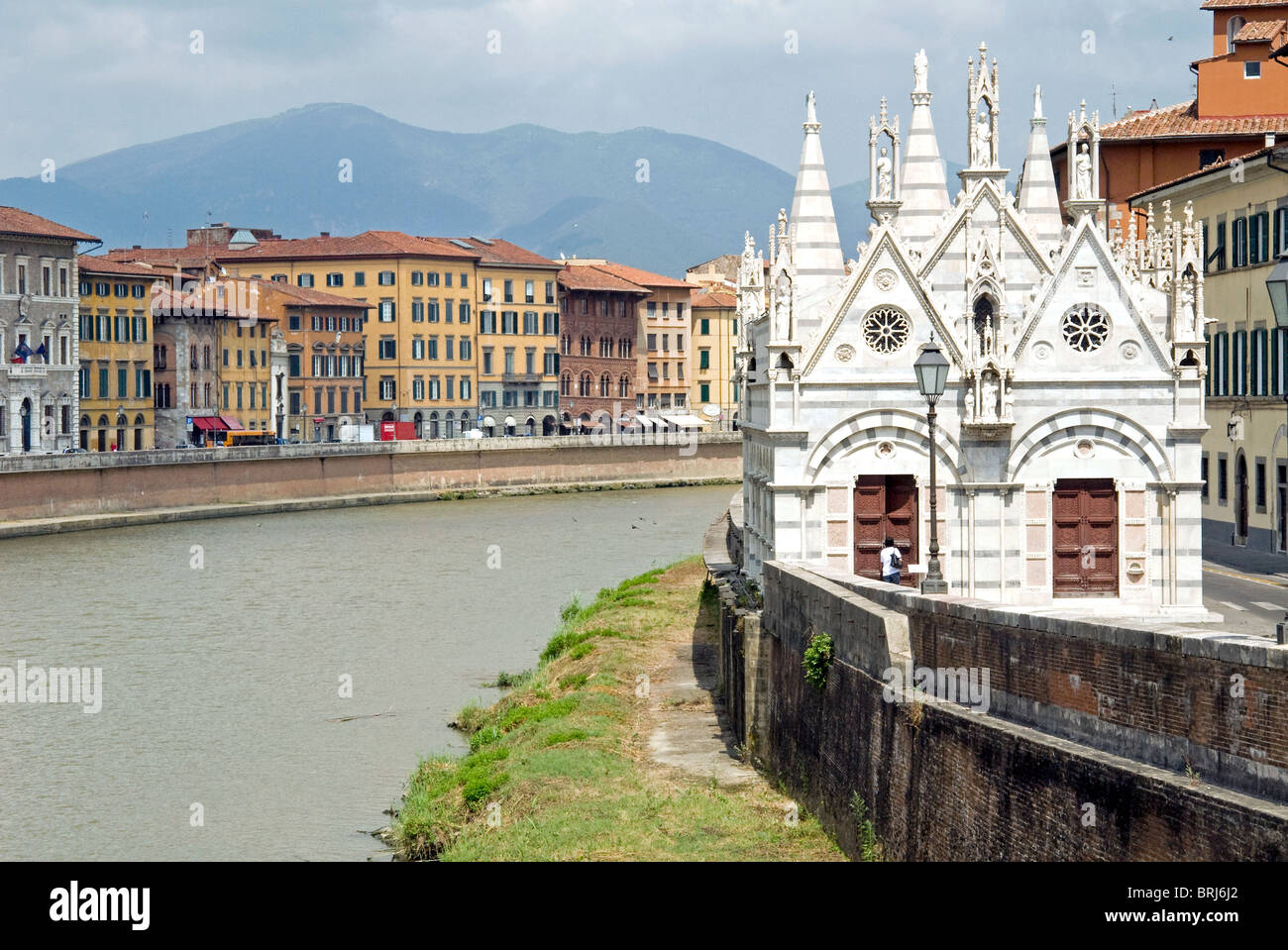 Arno und Kirche Santa Maria della Spina, Pisa, Toskana, Italien, Europa Stockfoto