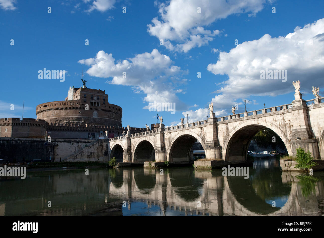 Burg St. Angel Brücke des Flusses Tiber Bernini Rom es Stockfoto