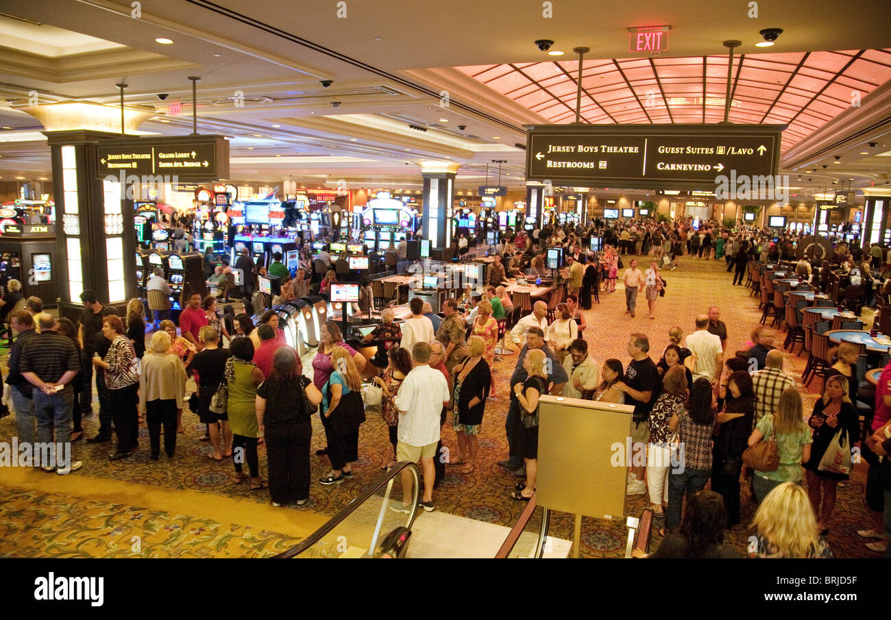 Menschen, die Schlange im Palazzo Hotel und Casino für den musikalischen "Jersey Boys", Palazzo Hotel, Las Vegas USA Stockfoto