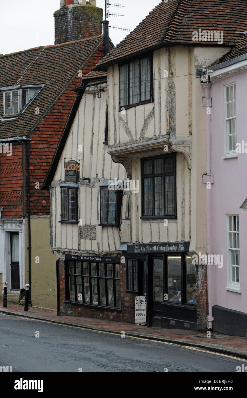 Die fünfzehnte Jahrhundert Buchhandlung in Lewes High Street East Sussex UK Stockfoto